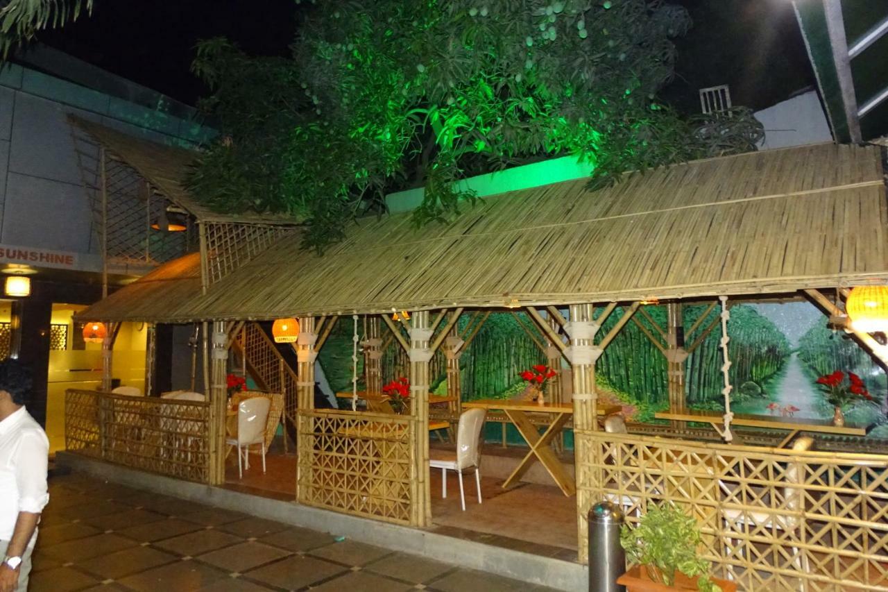 Sunshine Backpackers, Airport Hostel Mumbai Kültér fotó