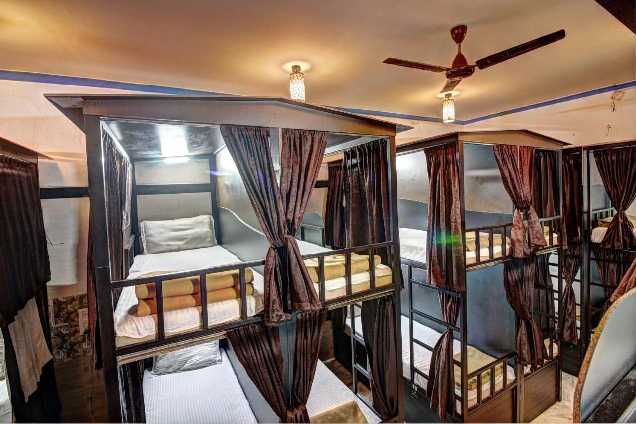 Sunshine Backpackers, Airport Hostel Mumbai Kültér fotó